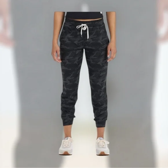VUORI CLOTHING PERFORMANCE JOGGER - Picture 1 of 7